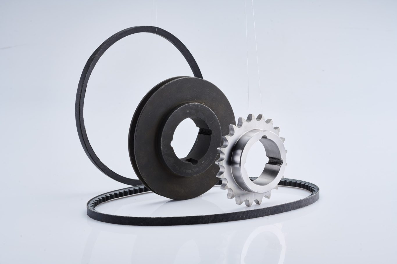 Teile der Antriebstechnik sind abgebildet